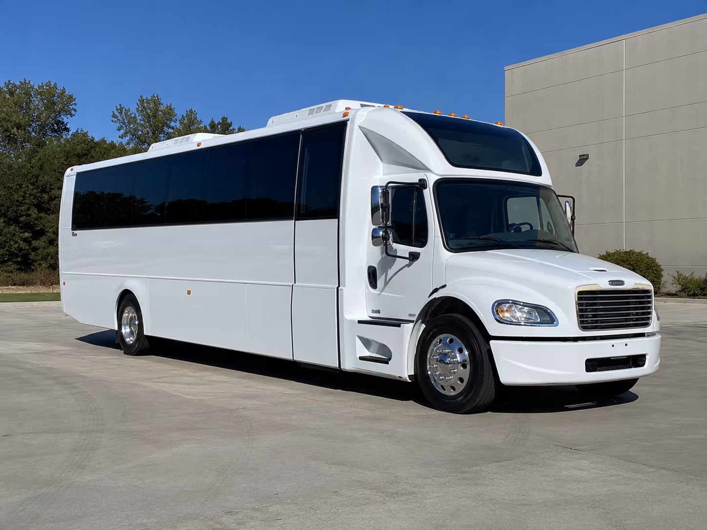 bountiful 28 passenger party bus