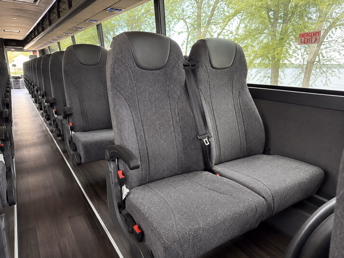 shuttle your guests between bountiful and salt lake city reception venues