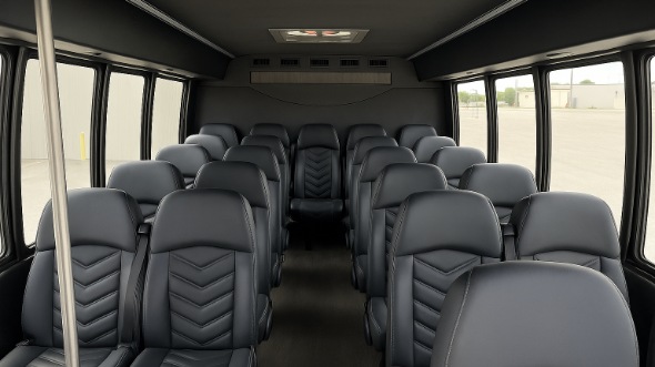 bountiful 30 passenger minibus rental